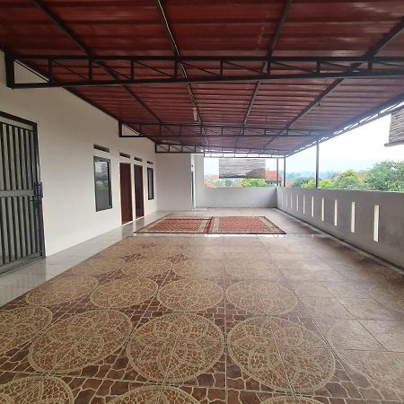 Kampung Istal Villa Pamijahan Bogor Eksteriør billede